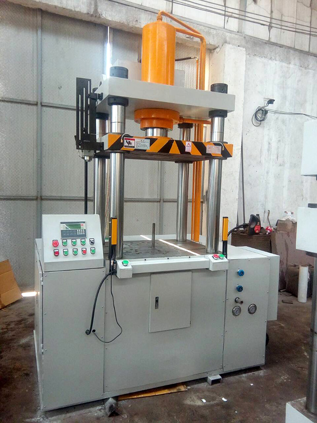 四柱液壓機壓力過大時會產生什么影響?