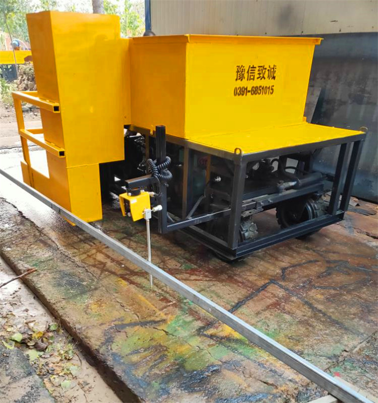 廣東韶關(guān)路緣石滑模機自動感應(yīng)轉(zhuǎn)向模塊